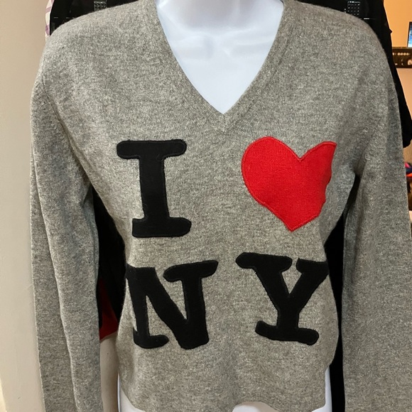 I ❤️ NY V Neck Cashmere Sweater by Fake London (I Love New York) - Picture 1 of 5